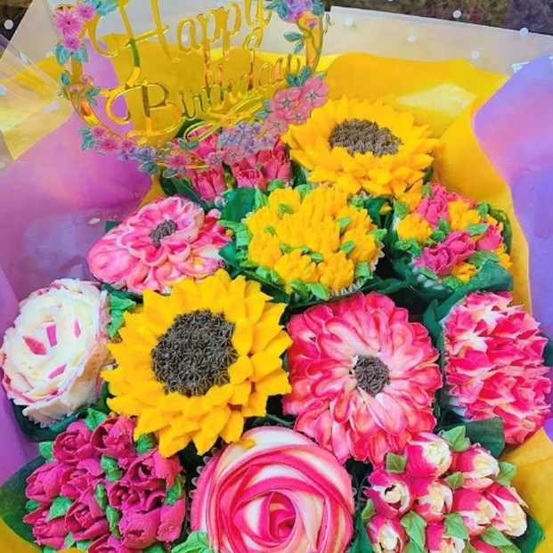 12 Flower Bouquet