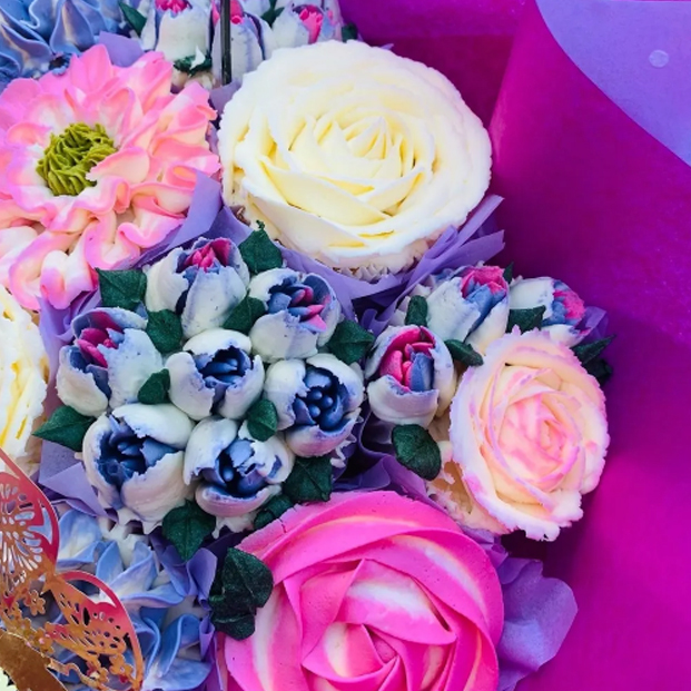 12 Flower Bouquet